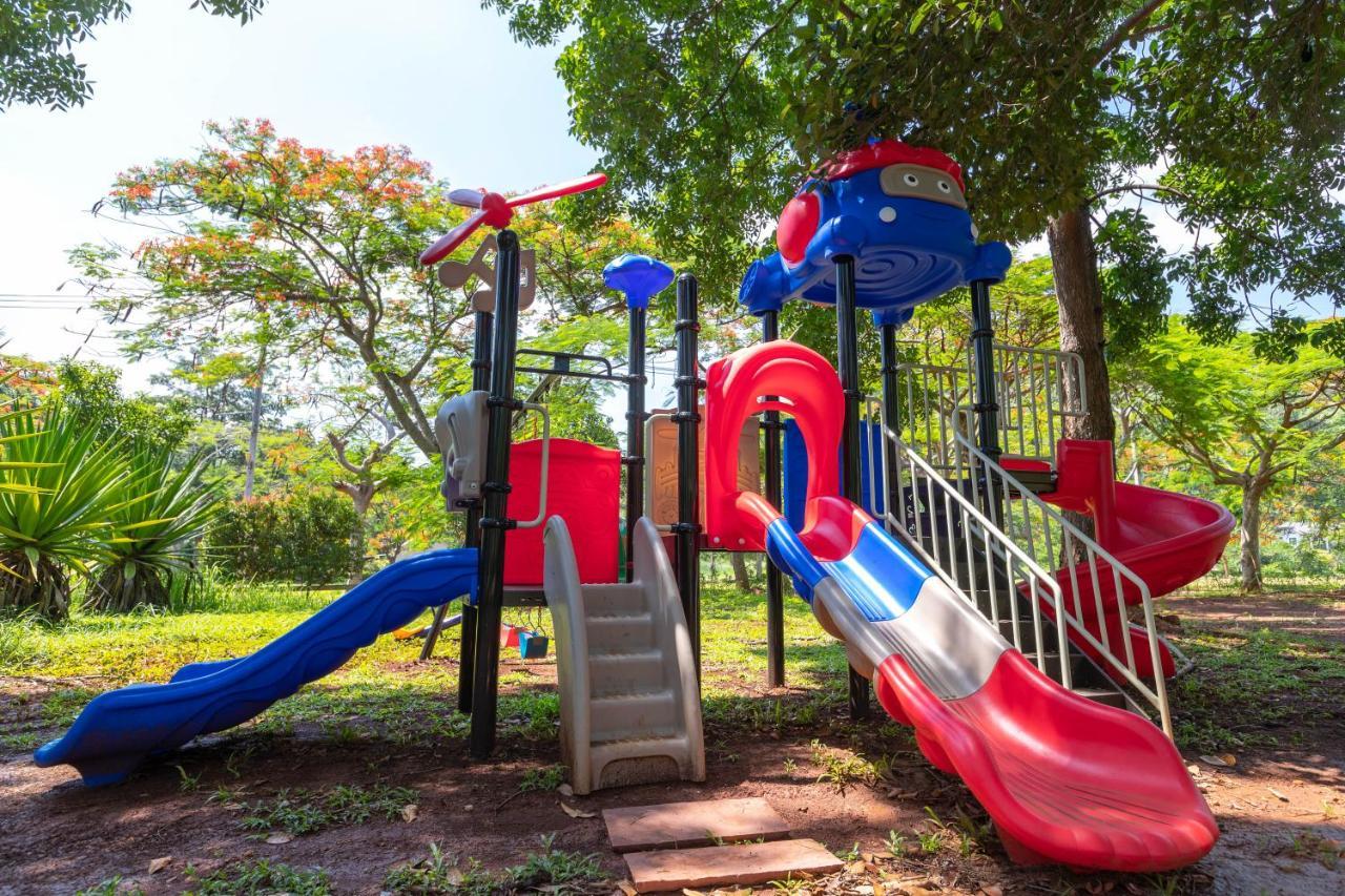 Diamond Hill Resort Nong Nam Daeng Exterior foto